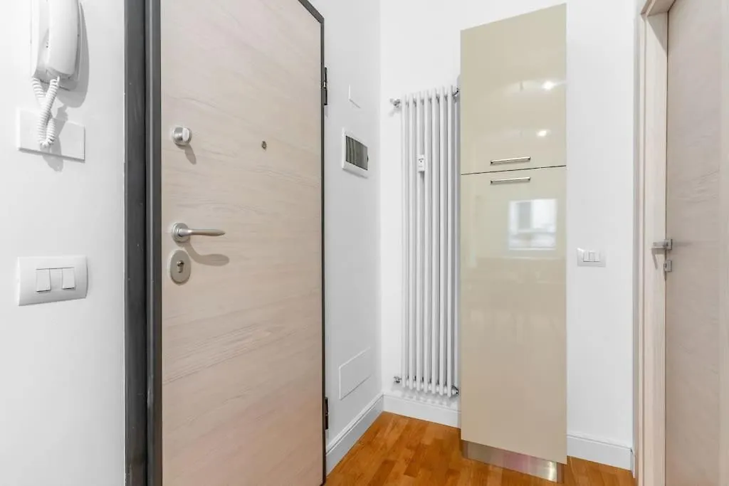 Apartment Macchi Loreto - Centrale Milan Italy